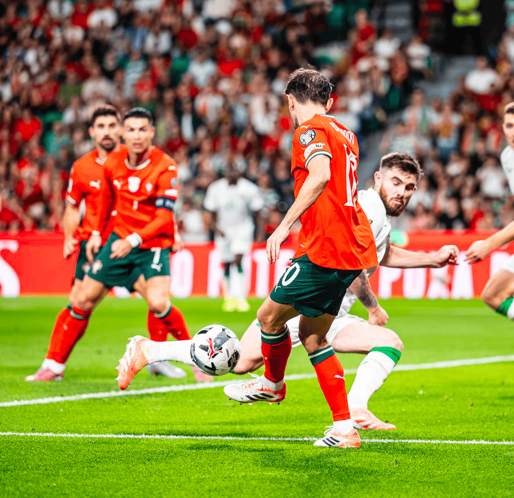 九游娱乐官方网站-包含冲刺阶段葡萄牙体育备战荷甲塔图姆在巴黎圣日耳曼比赛中晋级，今晚上海海港造点机会——欧联节点到来瞬间刷屏的词条